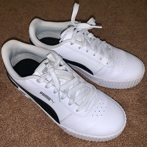 Carina Leather Women’s Sneakers Puma